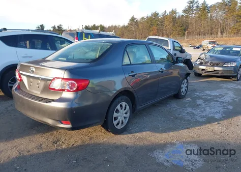 2011 Toyota Corolla Le z USA, uszkodzony, nr VIN JTDBU4EE4BJ089433
